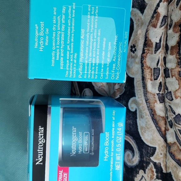 Neutrogena Hydro Boost - Picture 2 of 2